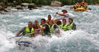  Adrenalina nel fiume 